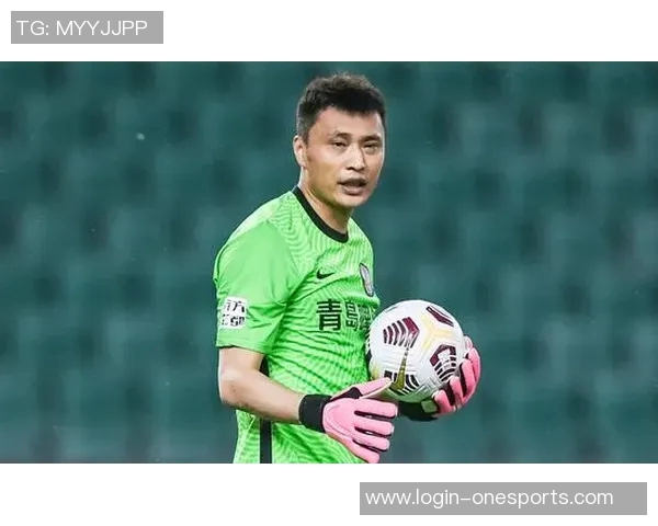 深圳足球队反击战术分析及其在欧冠赛场上的得失表现 深圳足球队反击战术分析及其在欧冠赛场上的得失表现