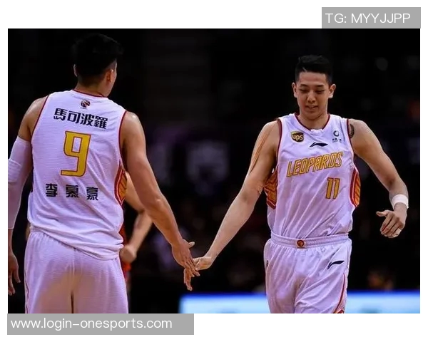 实时新闻深圳篮球队中路突破战术解析与球队发展前景展望